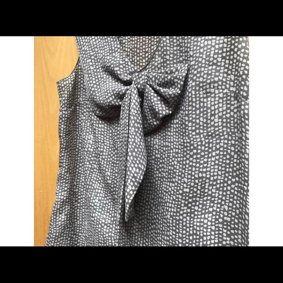 LOFT Mixed Print V-Neck Shell - Picture 3 of 5